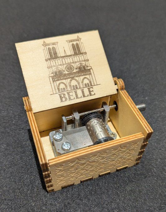 Boîte à musique en bois, Music box Notre Dame de Paris - Belle