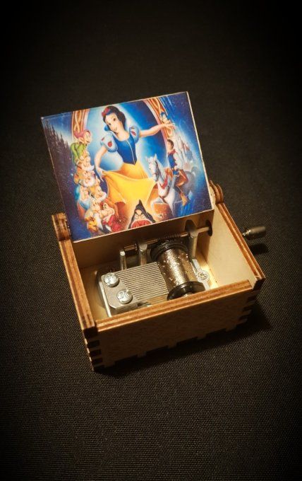 Boîte à musique en bois, Music box Blanche Neige - I wish