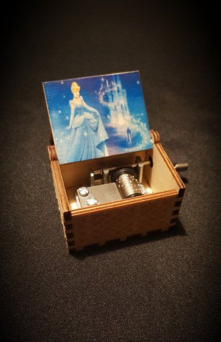Boîte à musique en bois, Music box Cendrillon