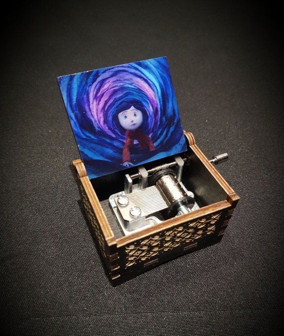 Boîte à musique en bois, Music box Coraline - Dreaming