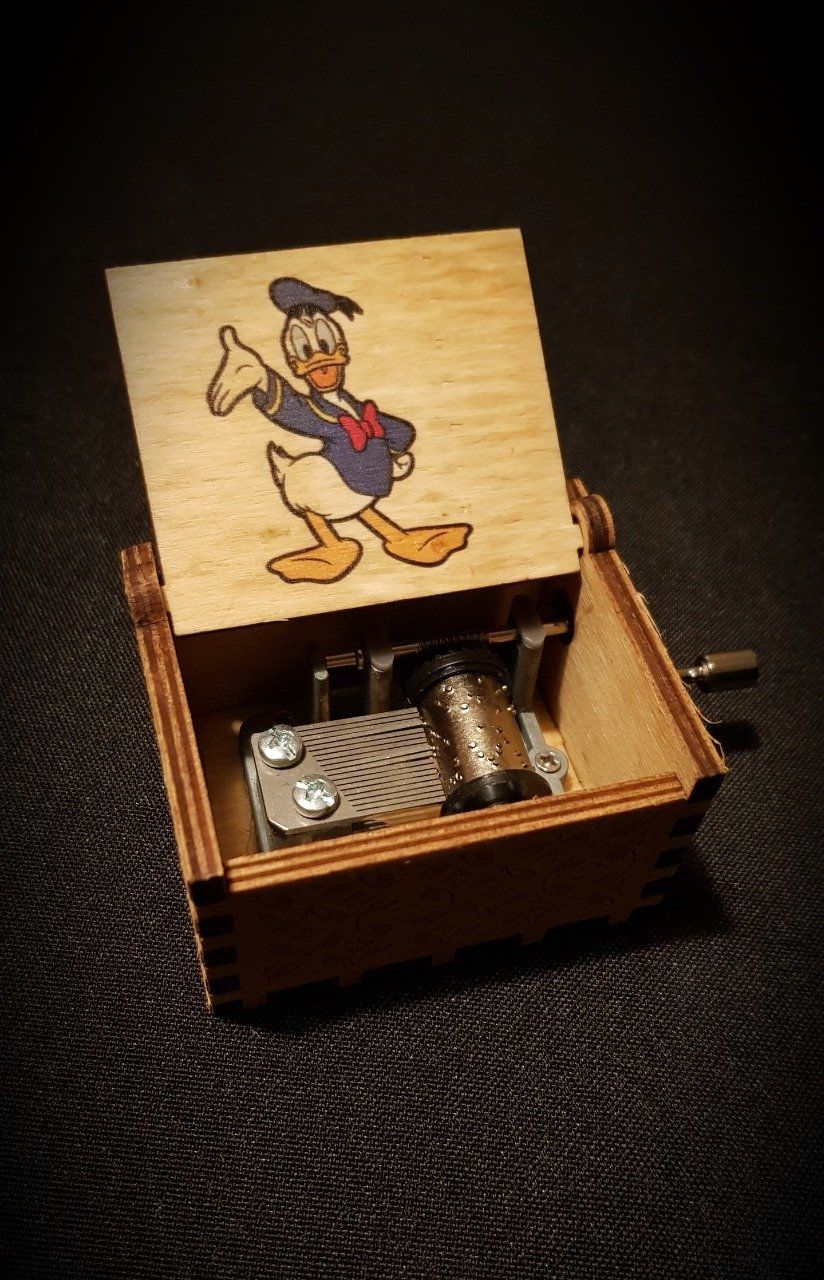 Boîte à musique en bois, Music box Donald Duck Song