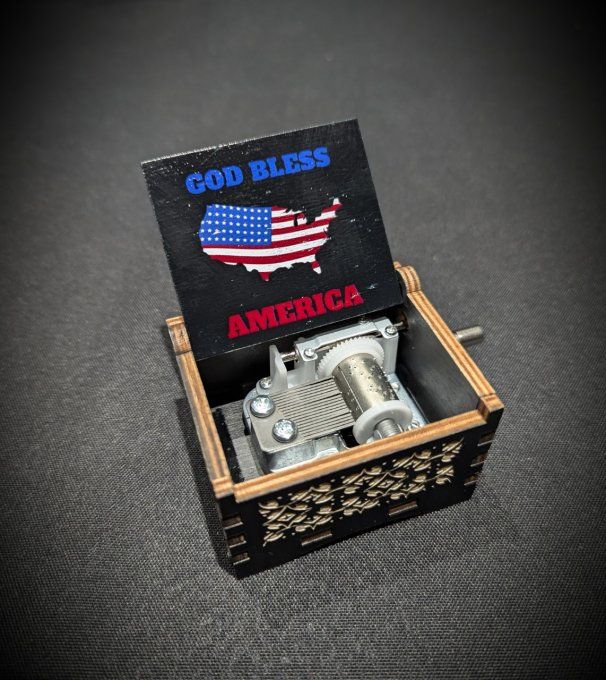 Boîte à musique en bois, Music box God bless America