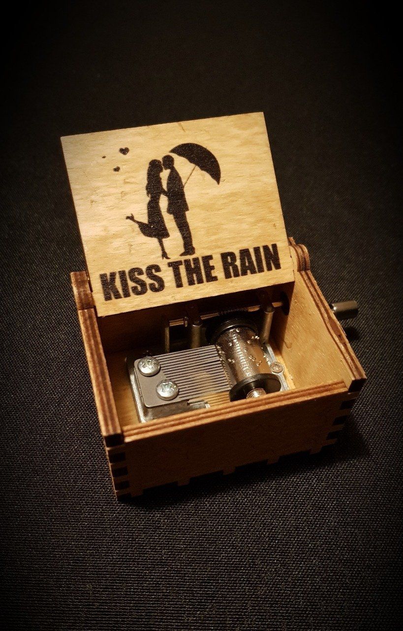 Boîte à musique en bois, Music box Yiruma - Kiss the Rain