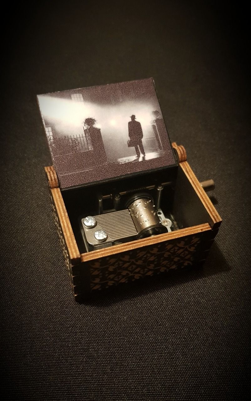 Boîte à musique en bois, Music box L'exorciste