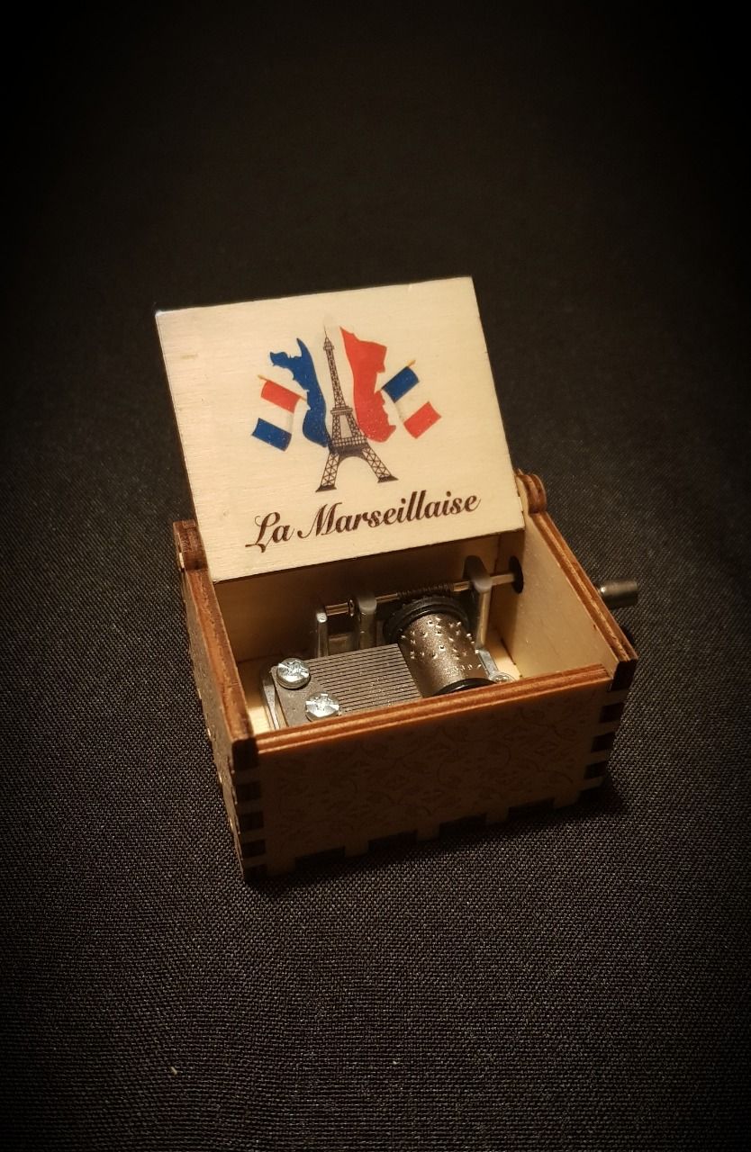 Boîte à musique en bois, Music box La Marseillaise