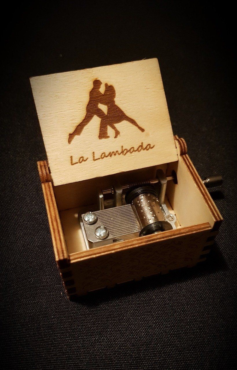 Boîte à musique en bois, Music box Kaoma - La Lambada
