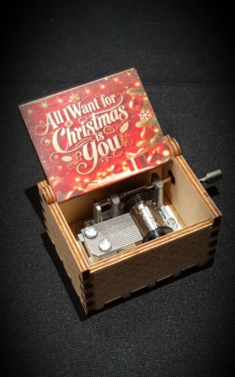 Boîte à musique en bois, Music box Mariah Carey - All I want for Christmas is you