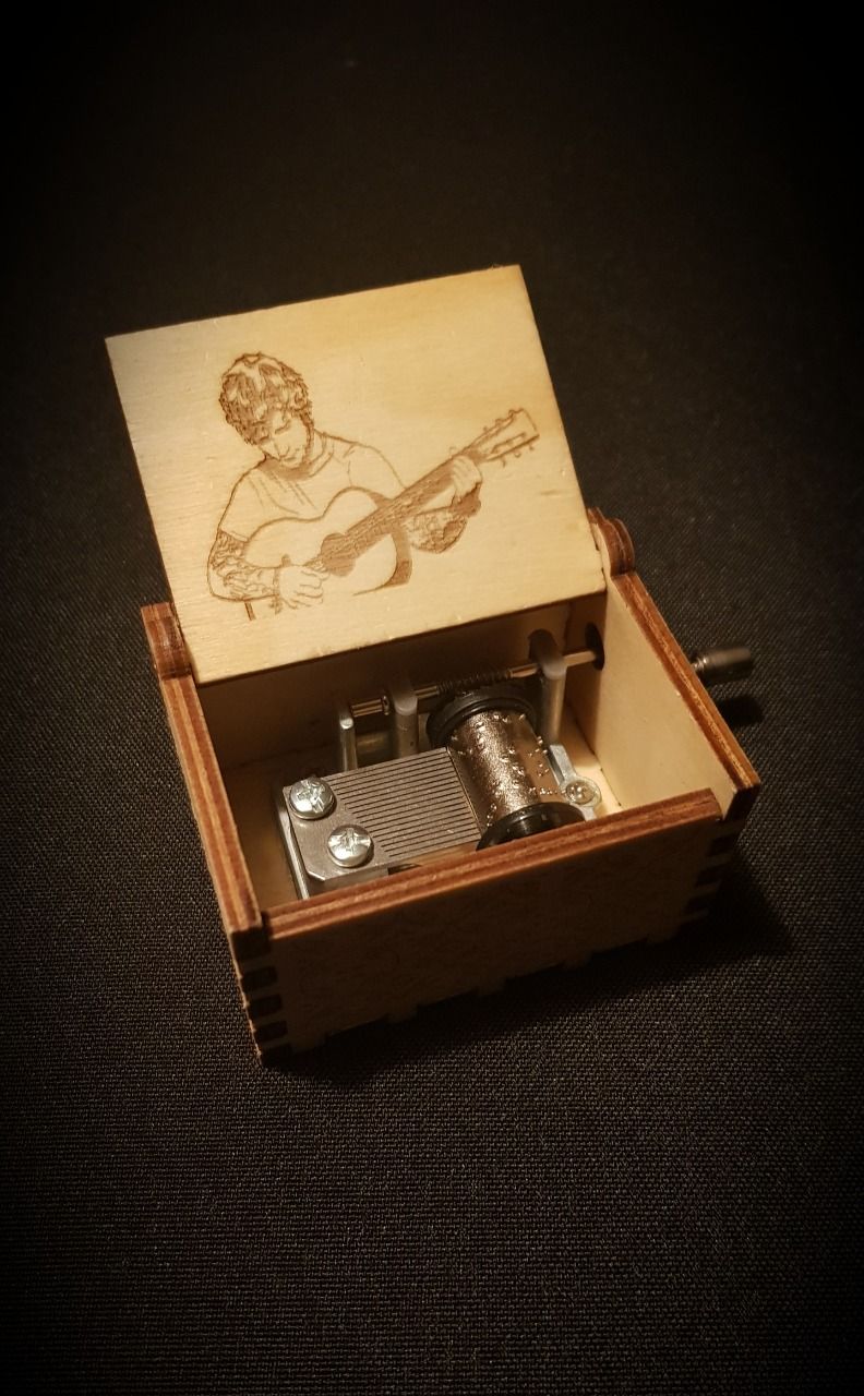 Boîte à musique en bois, Music box Ed Sheeran - Perfect