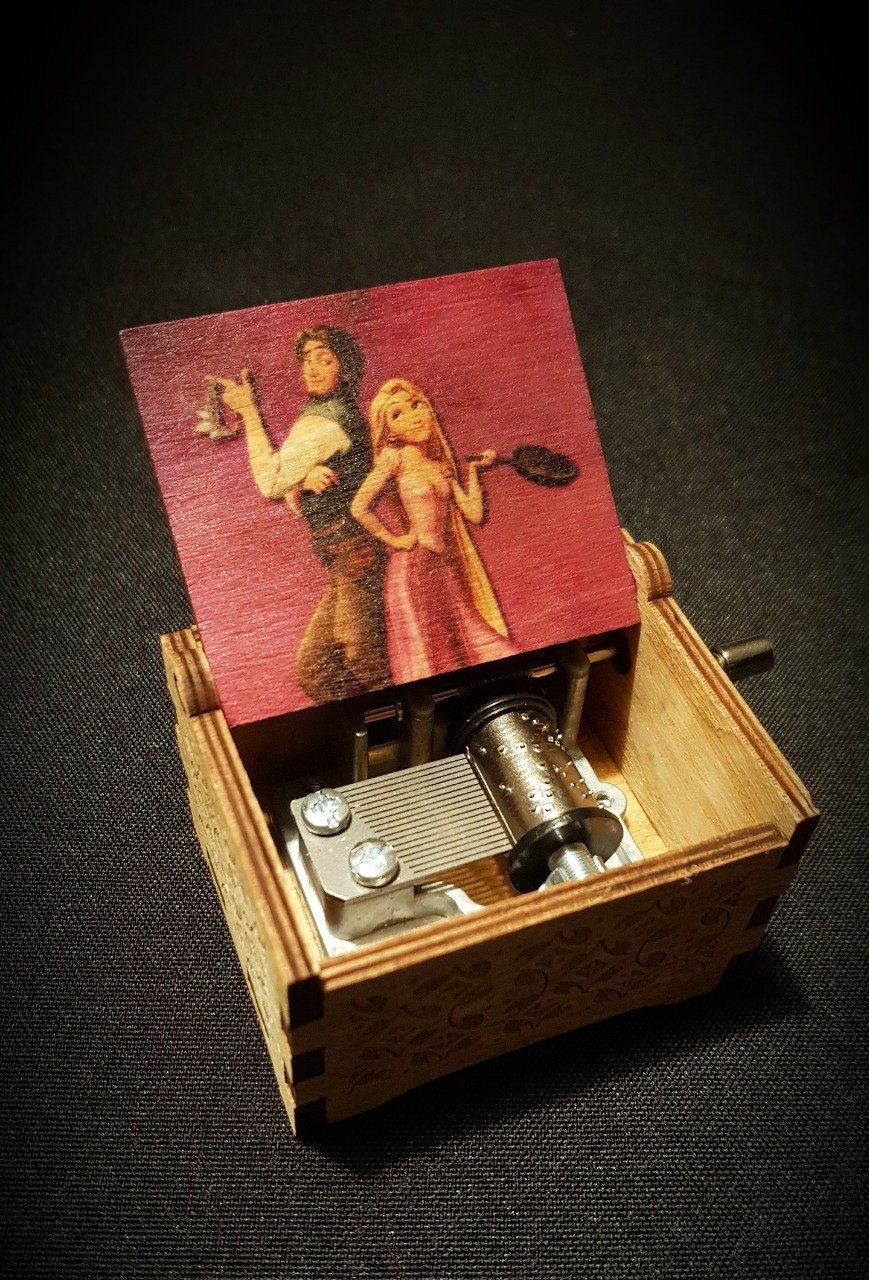 Boîte à musique en bois, Music box Raiponce