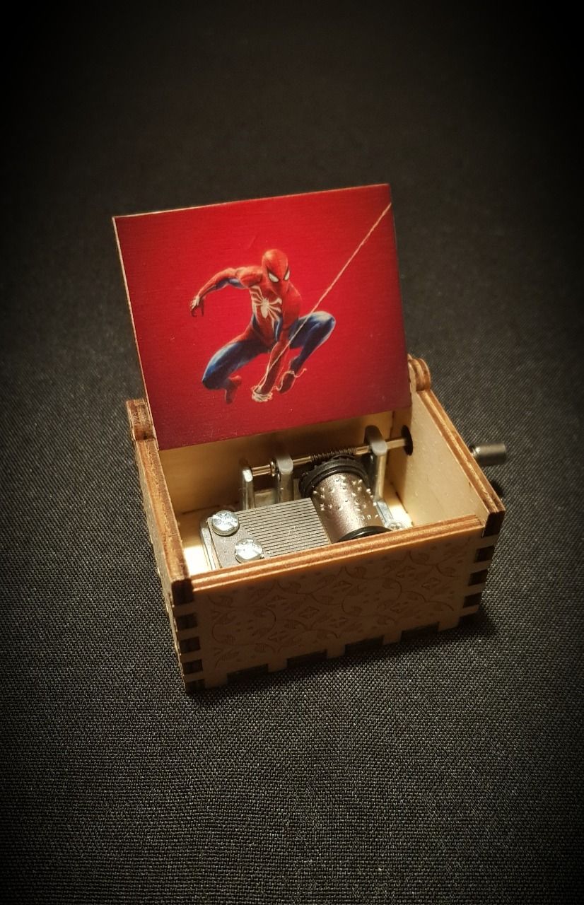 Boîte à musique en bois, Music box Spiderman Song