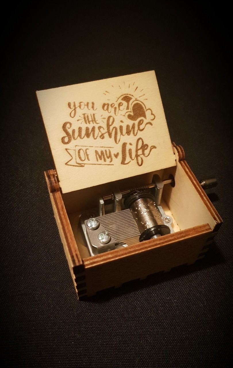 Boîte à musique en bois, Music box Stevie Wonder - You are the sunshine of my life