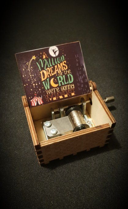 Boîte à musique en bois, Music box The Greatest Showman