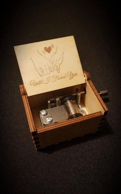 Boîte à musique en bois, Music box Stephen Sanchez - Until I found you