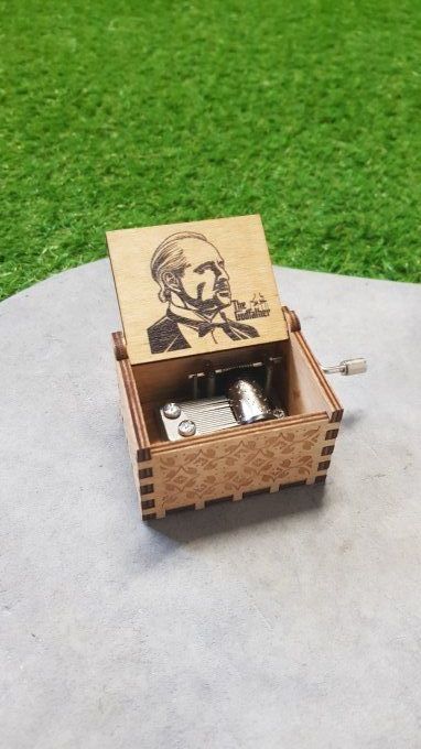 Boîte à musique en bois, Music box Le Parrain