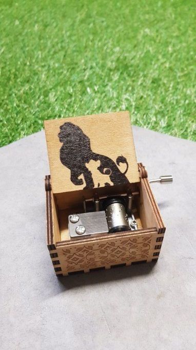 Boîte à musique en bois, Music box Le Roi Lion