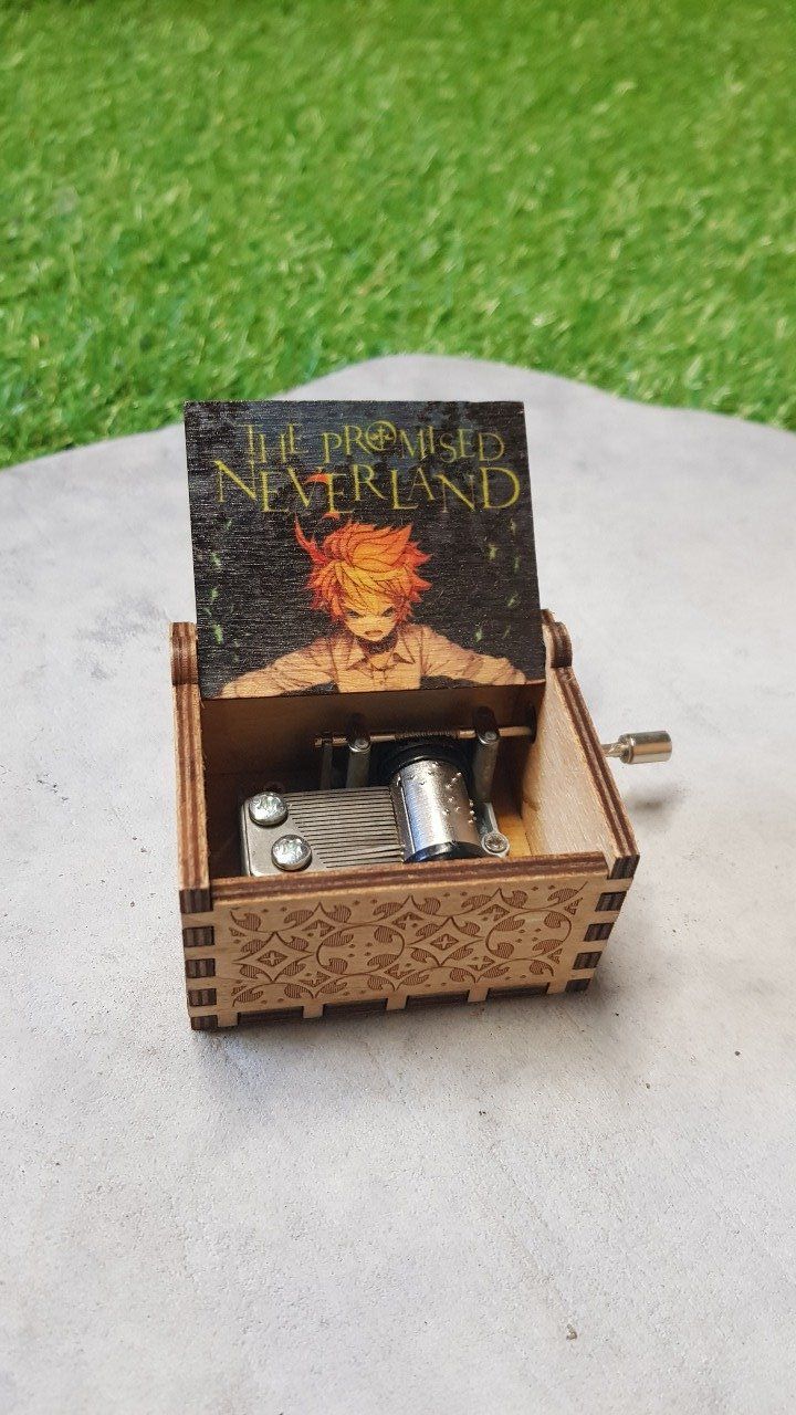 Boîte à musique en bois, Music box The Promised Neverland
