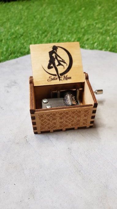 Boîte à musique en bois, Music box Sailor Moon