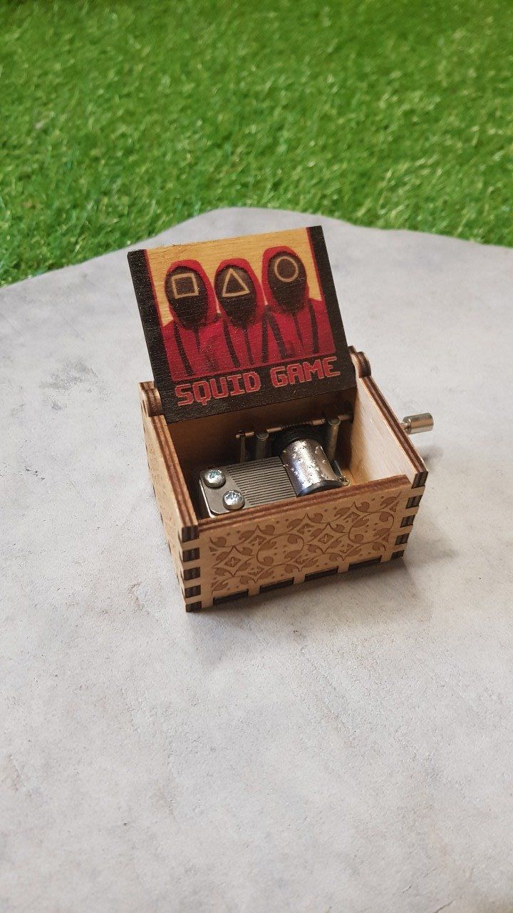 Boîte à musique en bois, Music box Squid Game