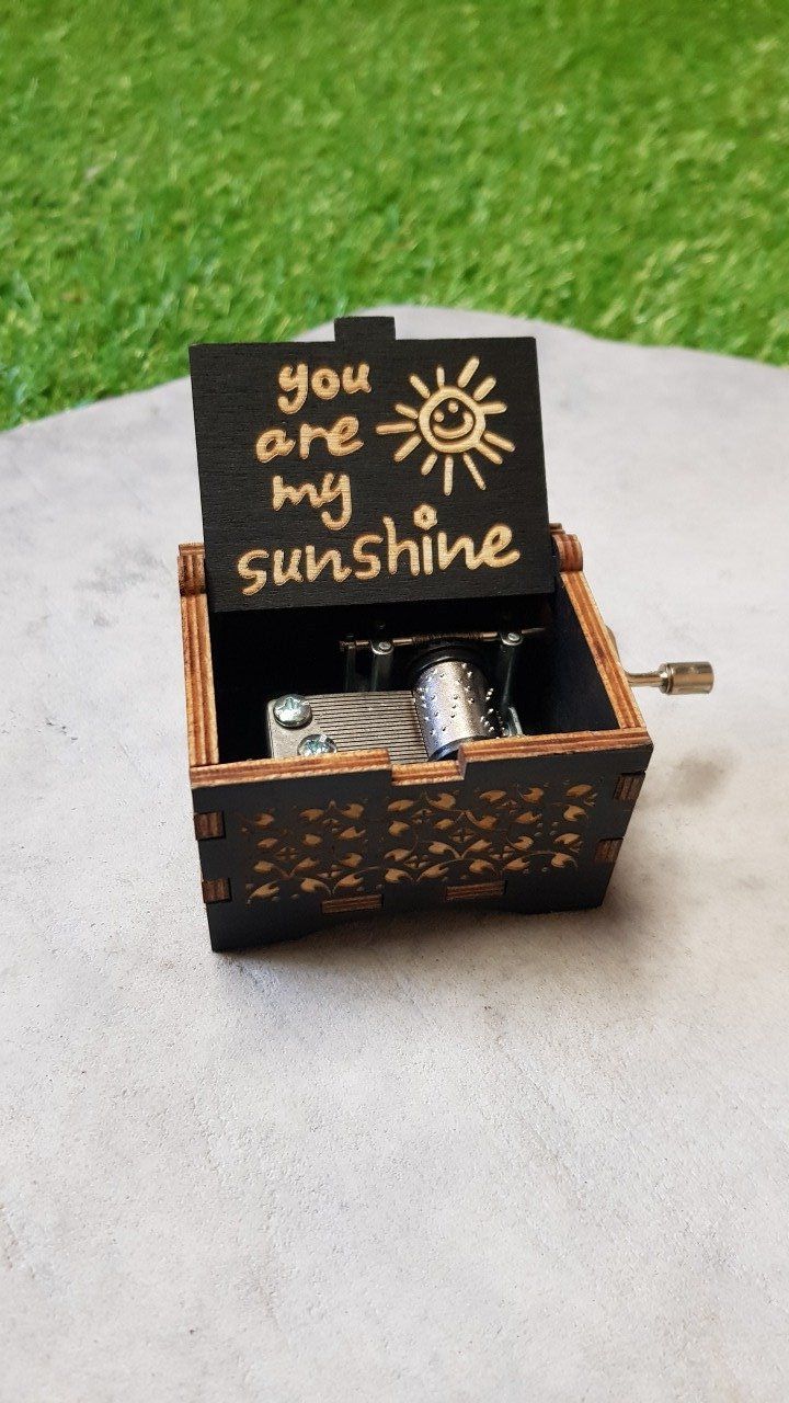 Boîte à musique en bois, Music box Jimmie Davis - You are my sunshine