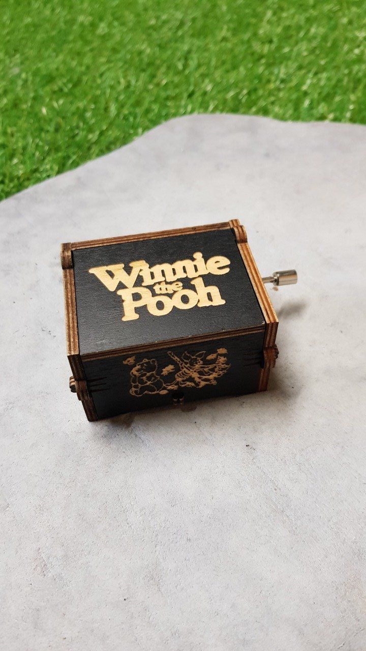 Boîte à musique en bois, Music box Winnie The Pooh